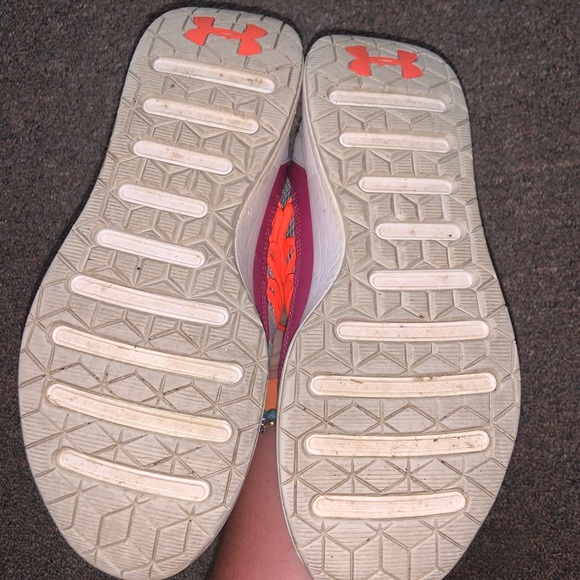Underarmour shoes - Picture 4 of 4